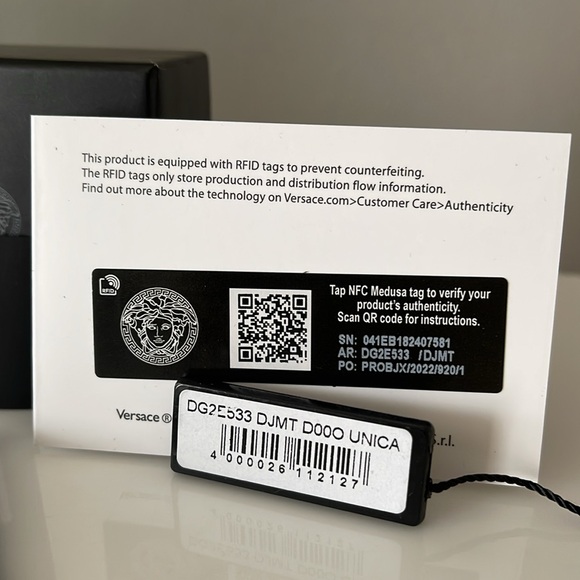 Versace Medusa Stud Medium Size Earrings - Picture 13 of 15